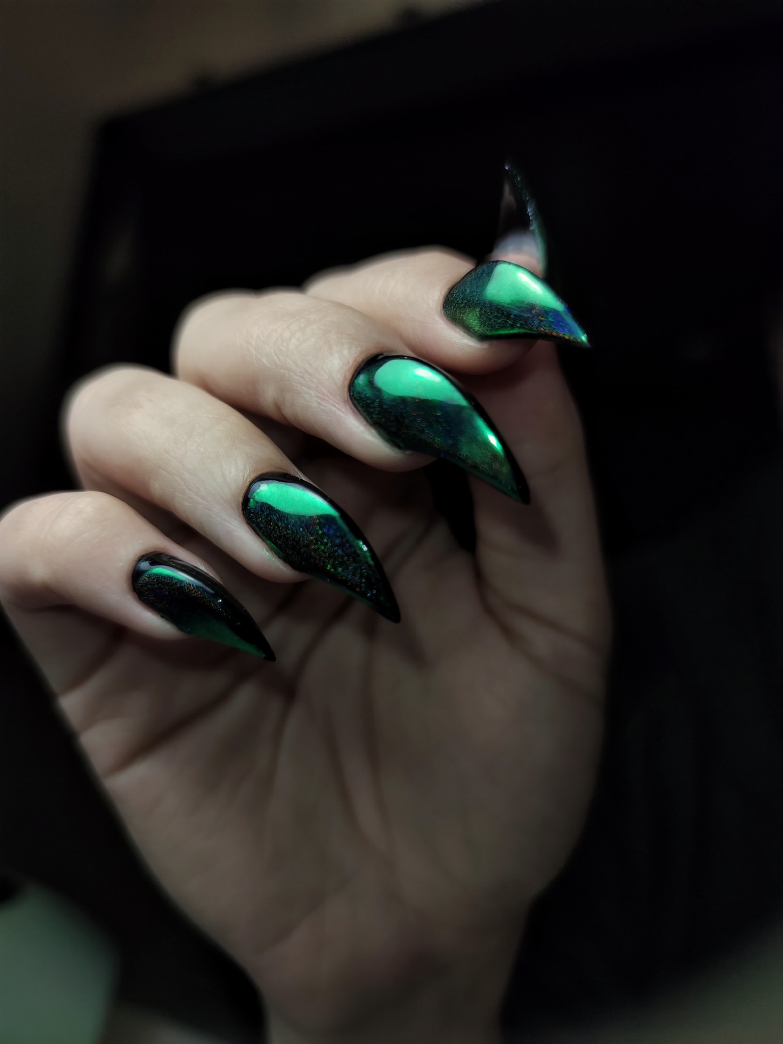 Chrome ácido realizado en Medussa Nails, Madrid