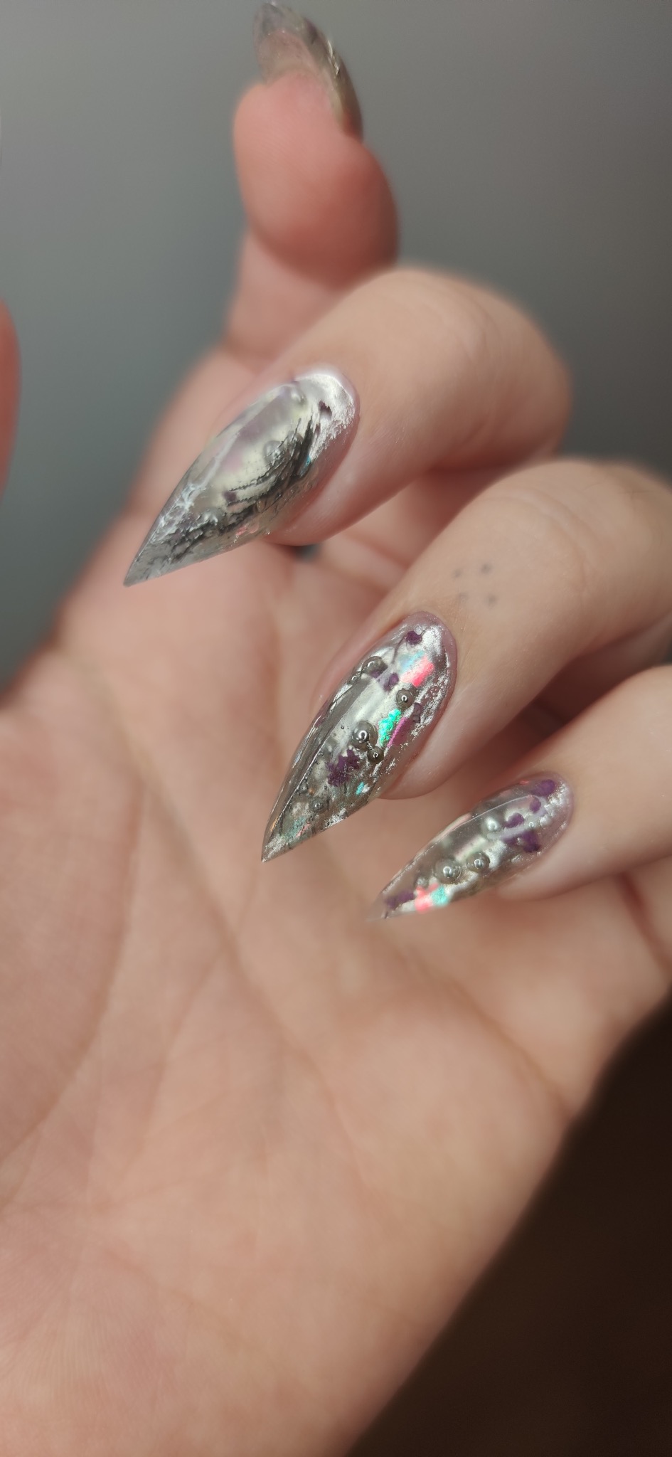 Cromo líquido realizado en Medussa Nails, Madrid