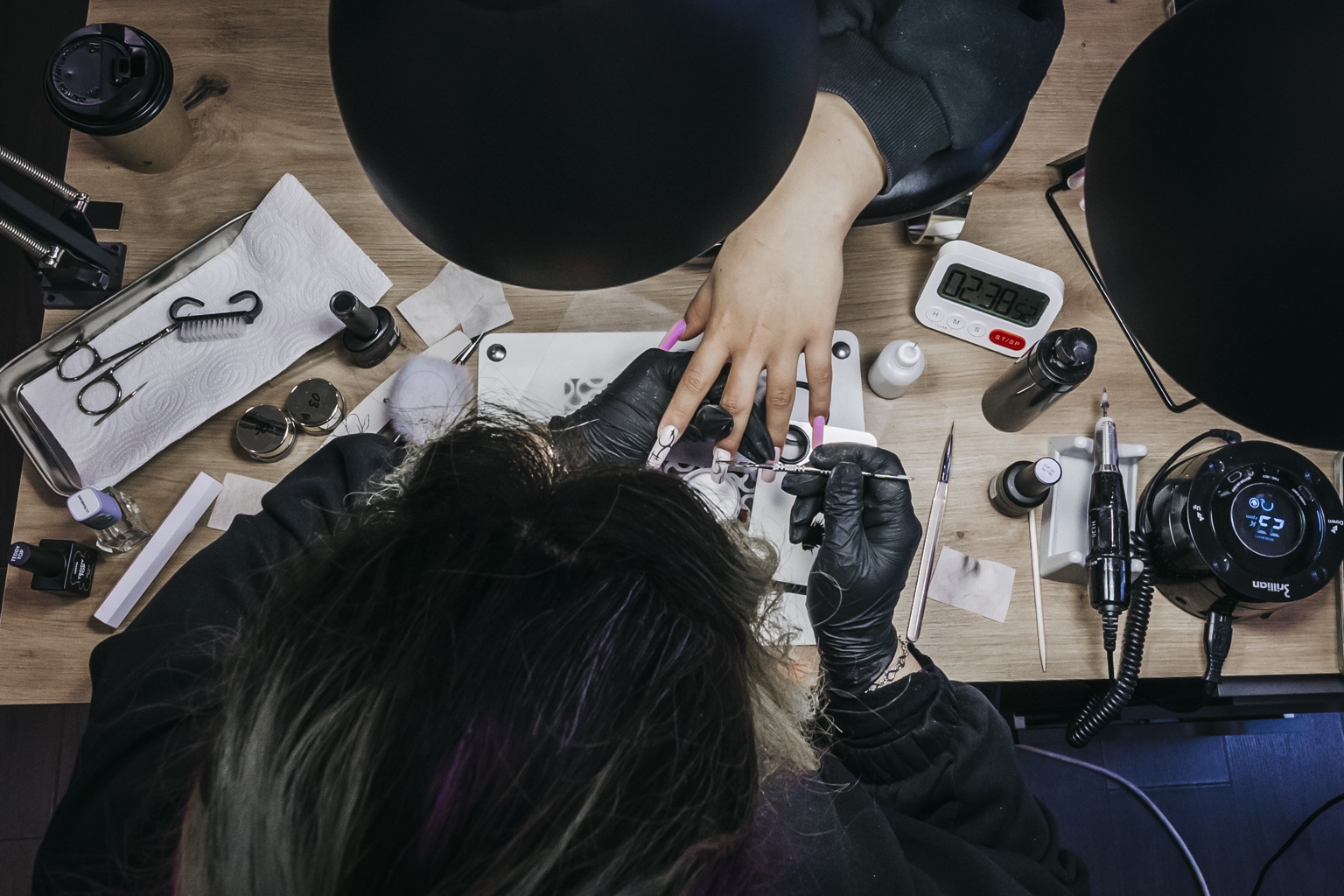 Proceso de nail art en Medussa Nails