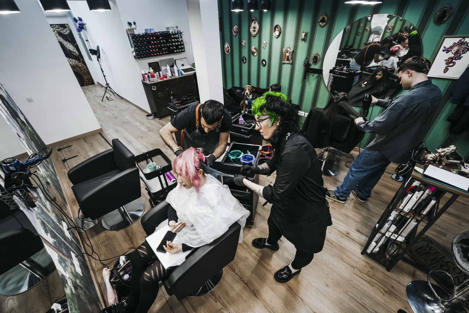 Trabajo de color en Medussa Hair